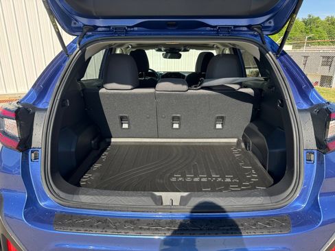 Used 2025 Subaru Crosstrek 2.0i Premium image 19
