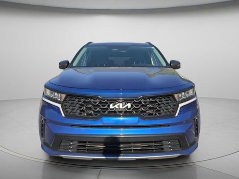 Used 2023 Kia Sorento S image 4