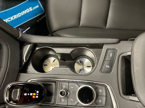 Used 2024 Cadillac XT6 Luxury w/ LPO, Floor Liner Package AWD/4WD image 37