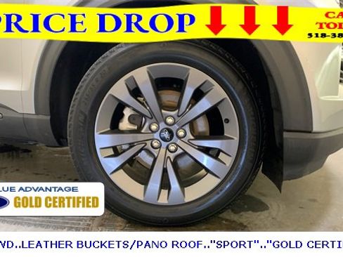 Certified 2022 Ford Explorer XLT w/ Equipment Group 202A image 10