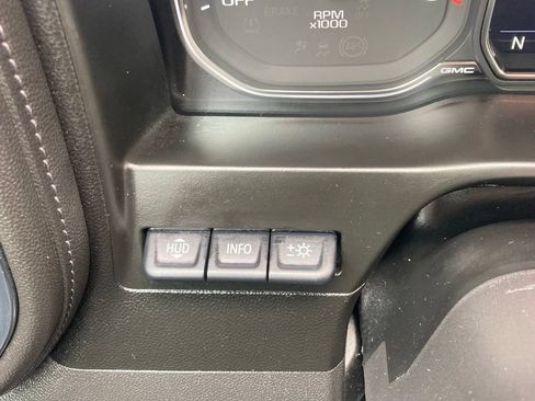 Certified 2021 GMC Sierra 1500 Denali w/ Denali Ultimate Package AWD/4WD image 36