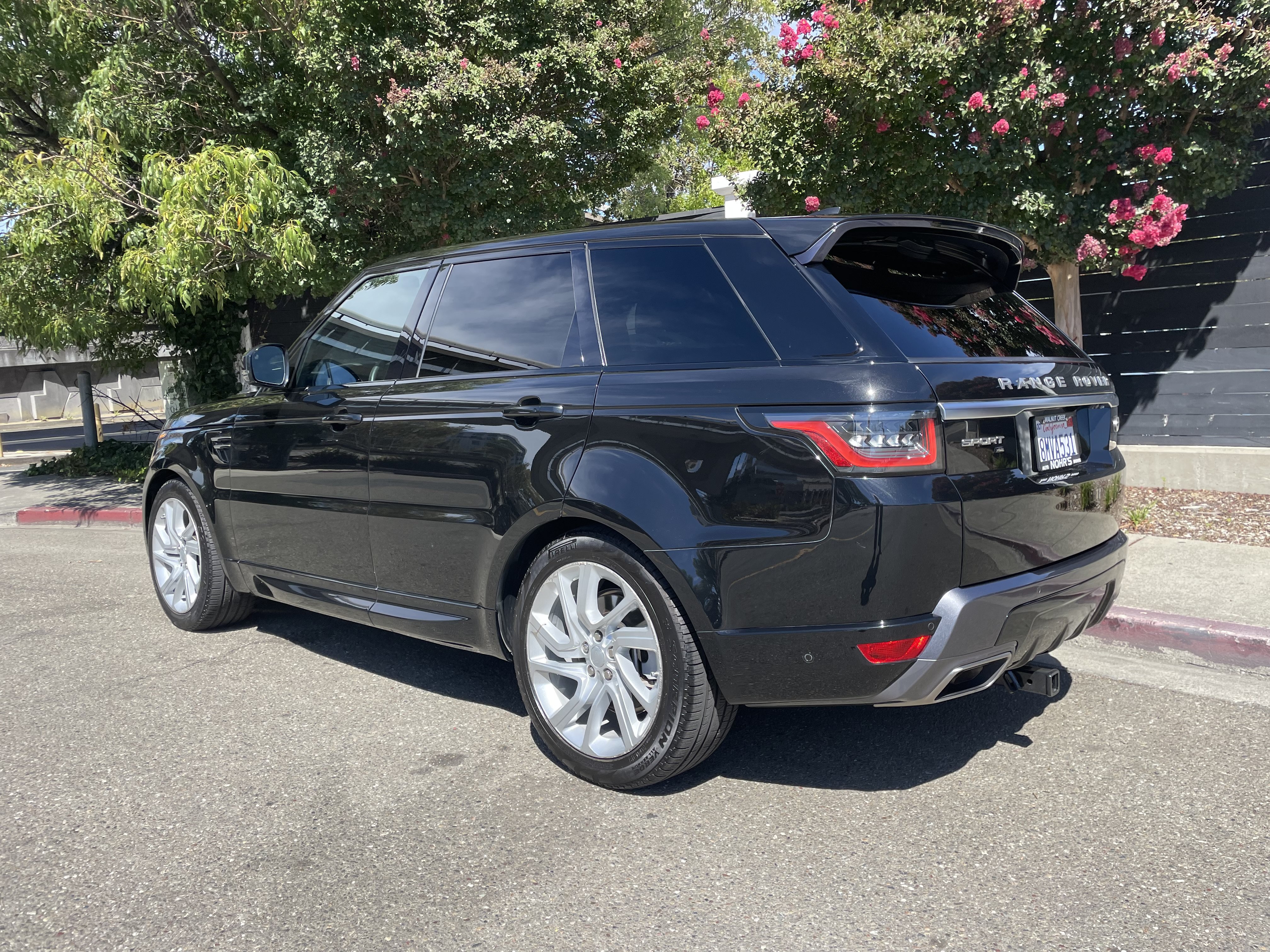 Used 2020 Land Rover Range Rover Sport HSE AWD/4WD image 6