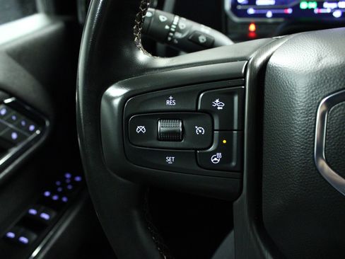 Used 2024 GMC Sierra 2500 AT4 image 20