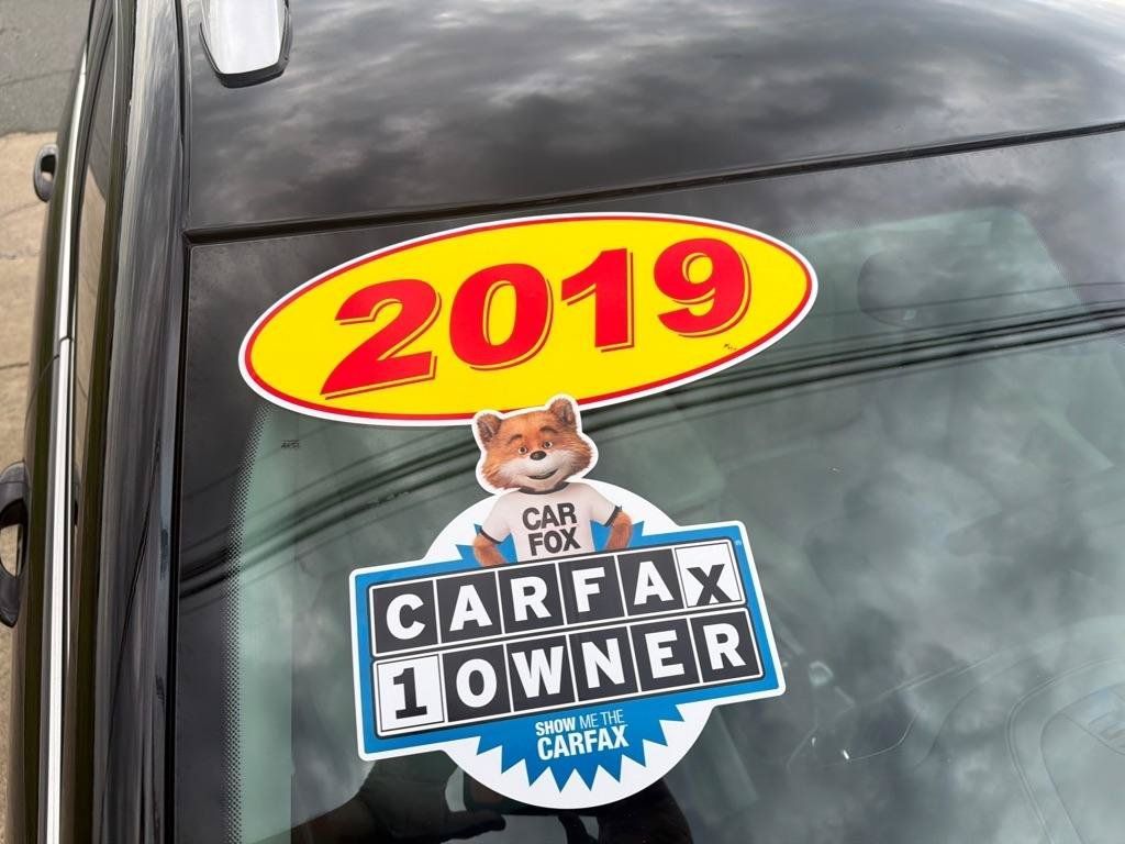 Used 2019 Jeep Cherokee Limited FWD image 7