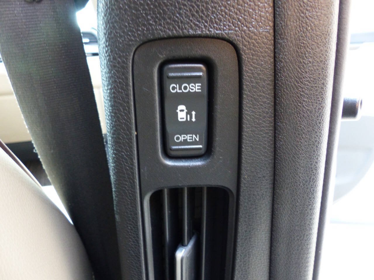 Used 2021 Honda Odyssey Elite image 63