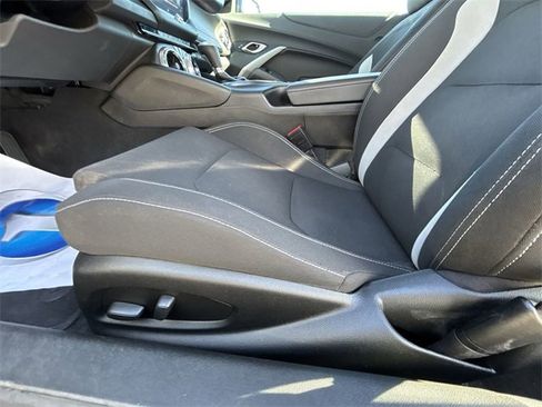 Used 2023 Chevrolet Camaro LT w/ Technology Package image 14