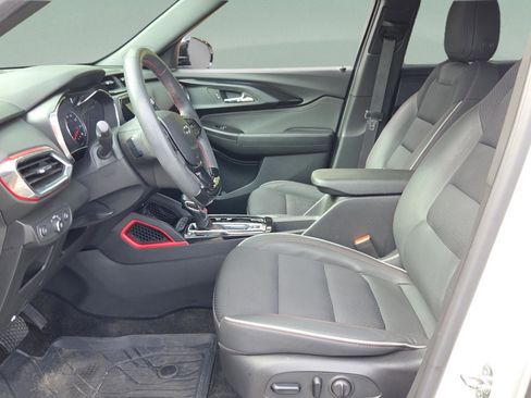 Certified 2023 Chevrolet TrailBlazer RS w/ Sun and Liftgate Package image 9