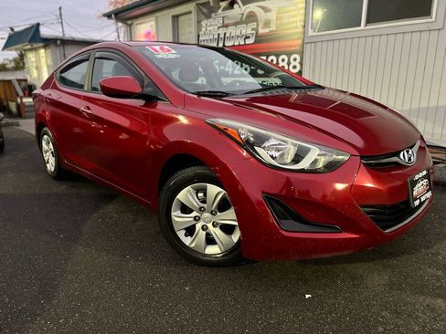 Used 2016 Hyundai Elantra SE FWD image 3