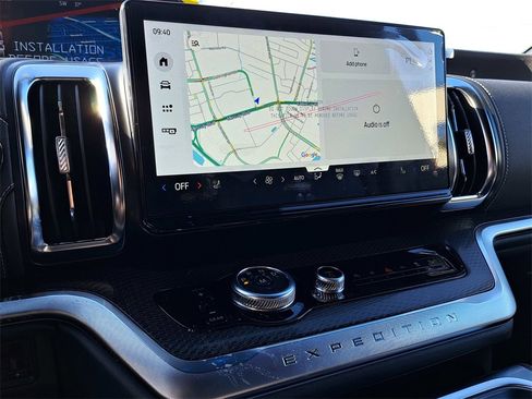 New 2026 Ford Expedition Max Platinum image 10