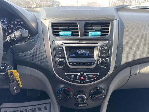 Used 2016 Hyundai Accent SE w/ Option Group 02 FWD image 16