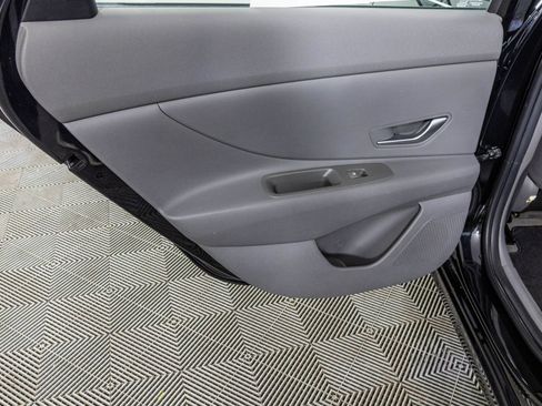 Used 2022 Hyundai Elantra SEL w/ Cargo Package image 27