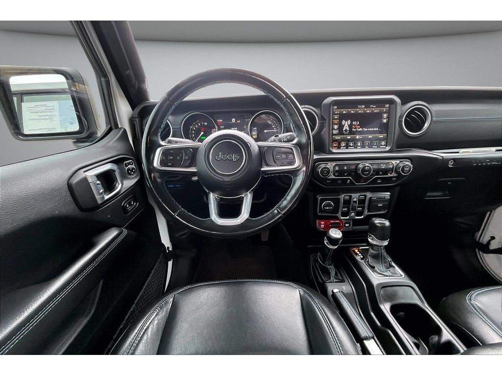 Used 2022 Jeep Wrangler Unlimited Rubicon 4xe w/ Cold Weather Group AWD/4WD image 8