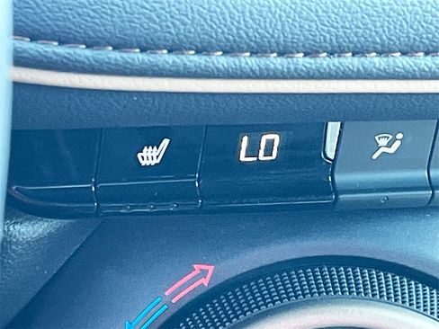 Used 2024 Chevrolet Blazer Premier w/ Driver Confidence II Package image 21