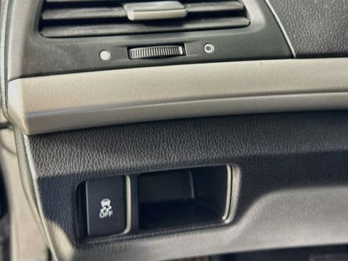Used 2011 Honda Accord SE image 11
