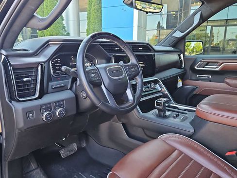 Certified 2025 GMC Sierra 1500 Denali Ultimate AWD/4WD image 17