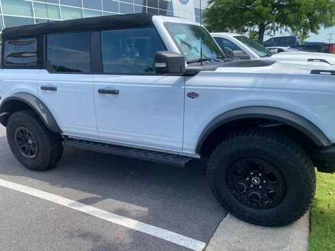 Used 2024 Ford Bronco Wildtrak AWD/4WD image 3
