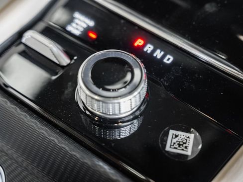 New 2025 Jeep Grand Cherokee L Limited w/ Luxury Tech Group II image 25