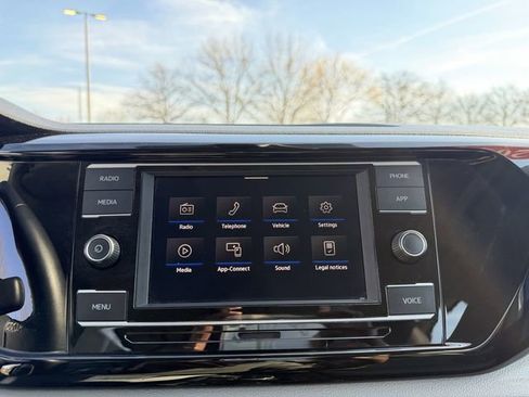 Used 2023 Volkswagen Taos S image 20