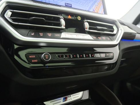 Certified 2024 BMW X4 M40i w/ Premium Package image 29