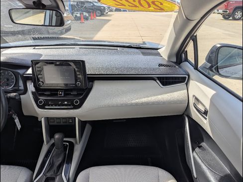 Used 2022 Toyota Corolla Cross L image 4