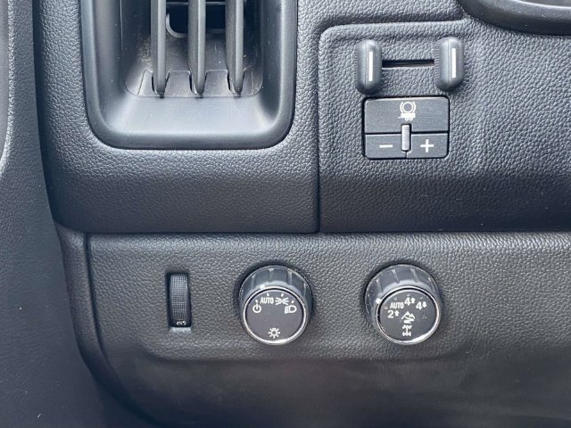 Used 2022 Chevrolet Colorado ZR2 AWD/4WD image 29