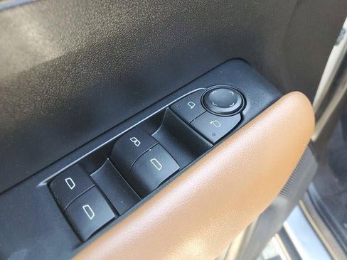 Used 2024 GMC Canyon AT4 image 18