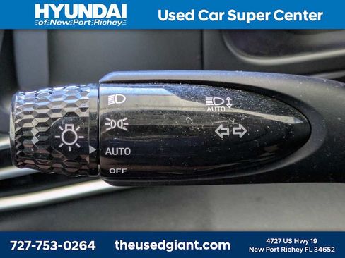 Used 2023 Hyundai Elantra SEL FWD image 26