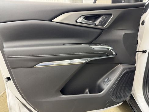 New 2026 Chevrolet Traverse LT w/ Driver Confidence Package image 8