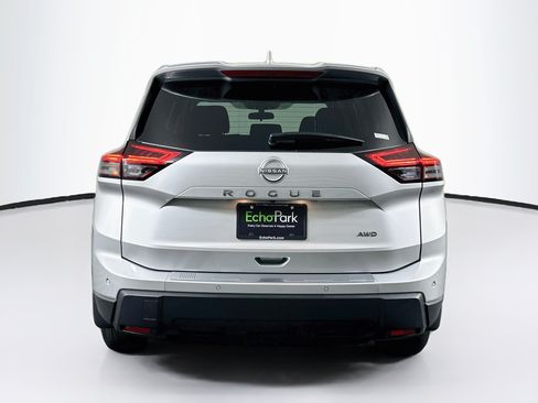 Used 2025 Nissan Rogue SV AWD/4WD image 7