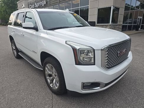 Used 2018 GMC Yukon SLT w/ Open Road Package RWD image 2