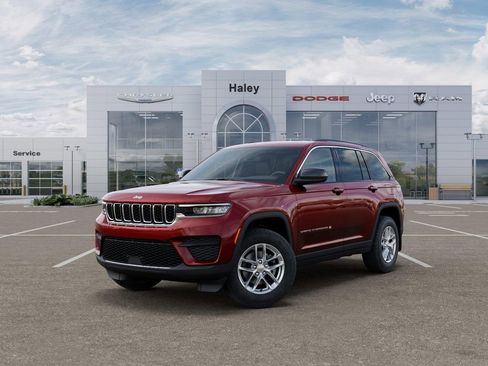 New 2026 Jeep Grand Cherokee Laredo AWD/4WD image 1