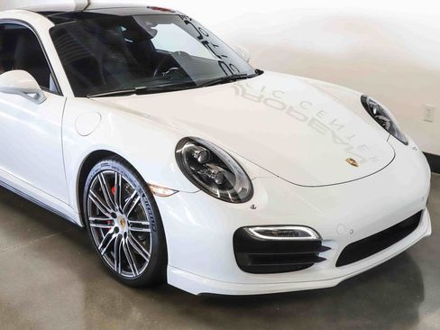 Used 2016 Porsche 911 Turbo AWD/4WD image 25