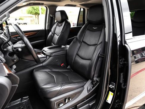 Used 2019 Cadillac Escalade Premium Luxury w/ LPO, Radiant Package RWD image 31