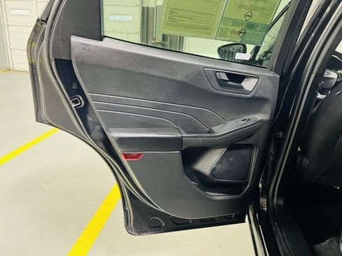 Used 2025 Ford Escape Active image 24