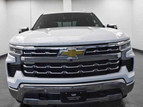 Used 2023 Chevrolet Silverado 1500 LTZ AWD/4WD image 2