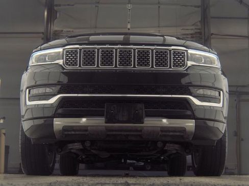 Used 2023 Jeep Grand Wagoneer Series II w/ Flexible Seating Group image 3