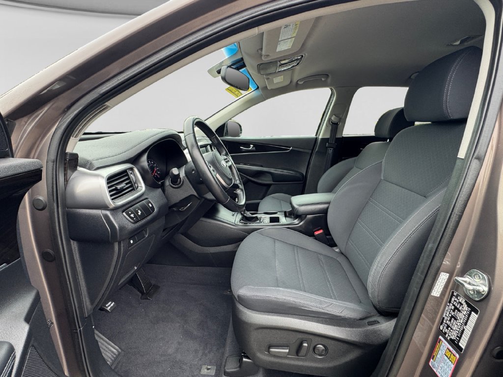 Used 2019 Kia Sorento S AWD/4WD image 19
