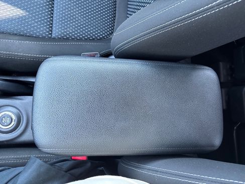 Used 2016 Mitsubishi Outlander ES image 34