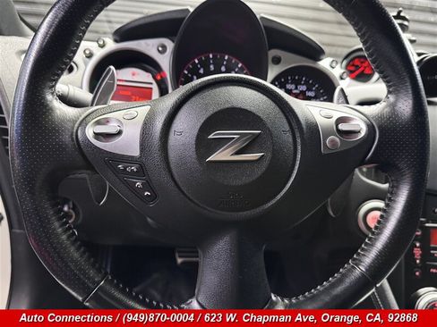 Used 2009 Nissan 370Z Touring w/ Aerodynamics Pkg RWD image 10