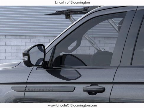 New 2026 Lincoln Navigator L Reserve AWD/4WD image 21