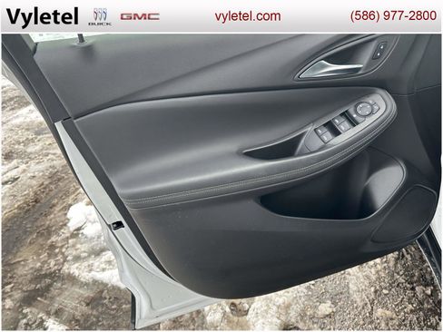 Used 2023 Buick Encore GX Preferred w/ Cold Weather Comfort Package image 15