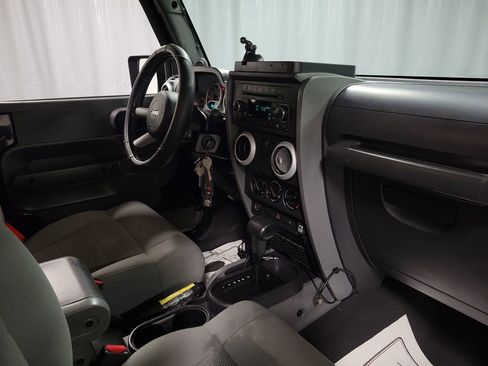 Used 2009 Jeep Wrangler Sahara w/ Trailer Tow Group image 21