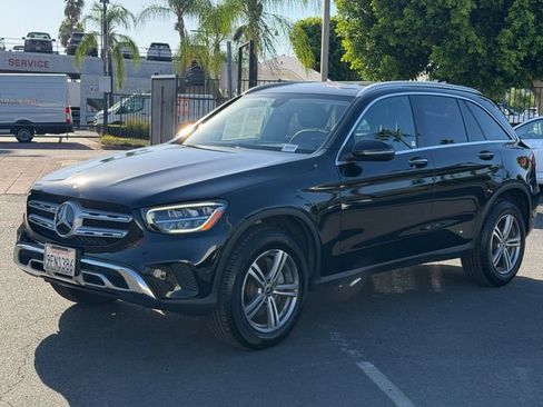 Used 2021 Mercedes-Benz GLC 300 image 4