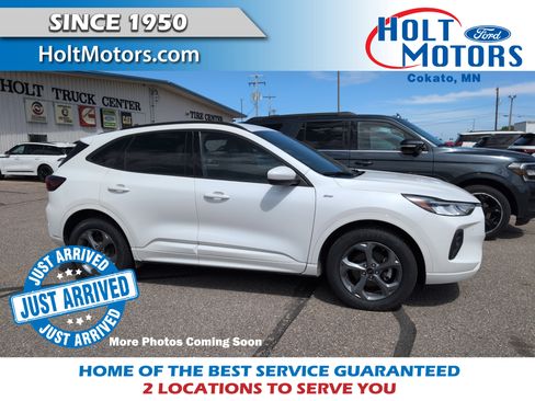 Used 2023 Ford Escape ST-Line Select AWD/4WD image 1