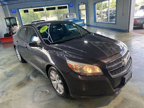 Used 2013 Chevrolet Malibu LT image 10
