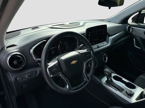 Used 2023 Chevrolet Blazer LT image 9