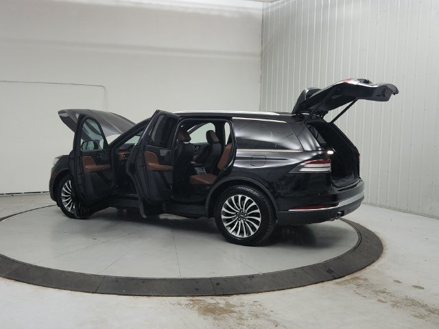 Used 2023 Lincoln Aviator Reserve w/ Elements Package Plus RWD image 14