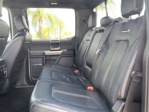 Used 2022 Ford F350 Platinum w/ Tremor Off-Road Package AWD/4WD image 32