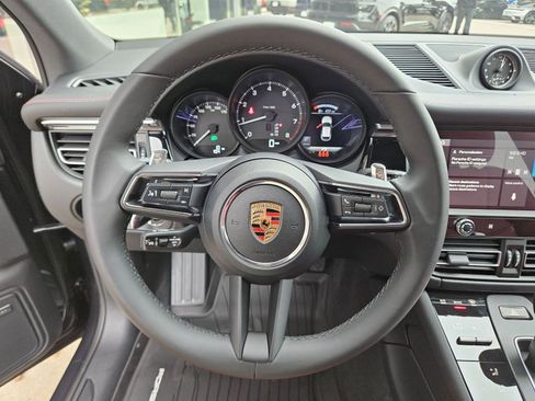 New 2026 Porsche Macan image 15