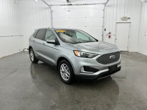 Used 2023 Ford Edge SEL AWD/4WD image 2